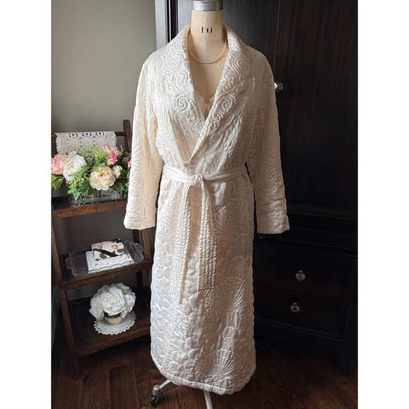 The Unbranded Brand Other - Vintage 90s Quilted Shell Trapunto Long Robe Cream Satin Dressing Gown L